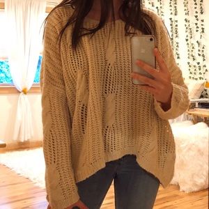 oversized UNIF x URBAN OUTFITTERS cream sweater